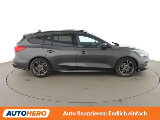 Ford Focus view 7