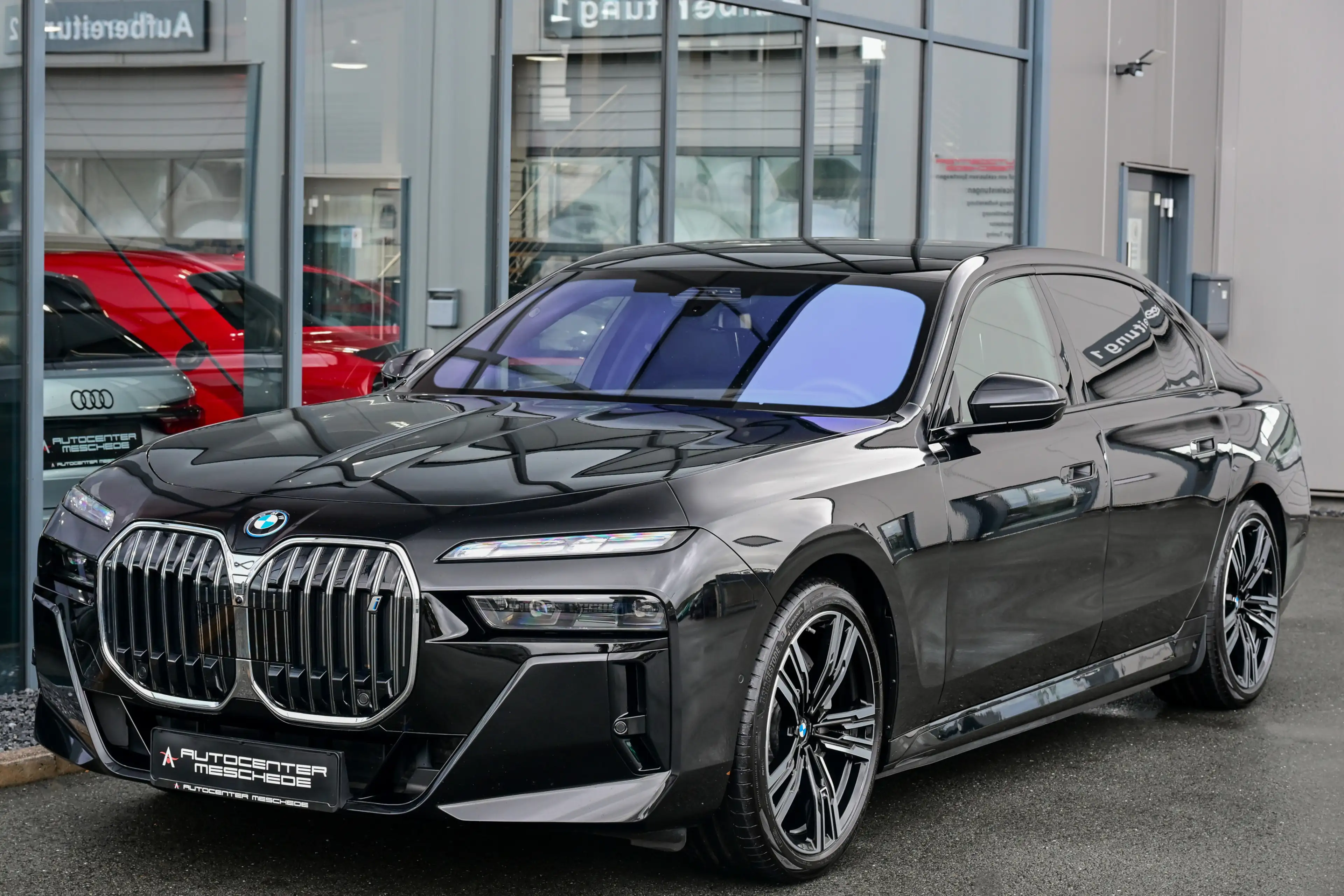 BMW i7 eDrive50 M Sport Connoisseur-Paket* Kristall* — photo 2