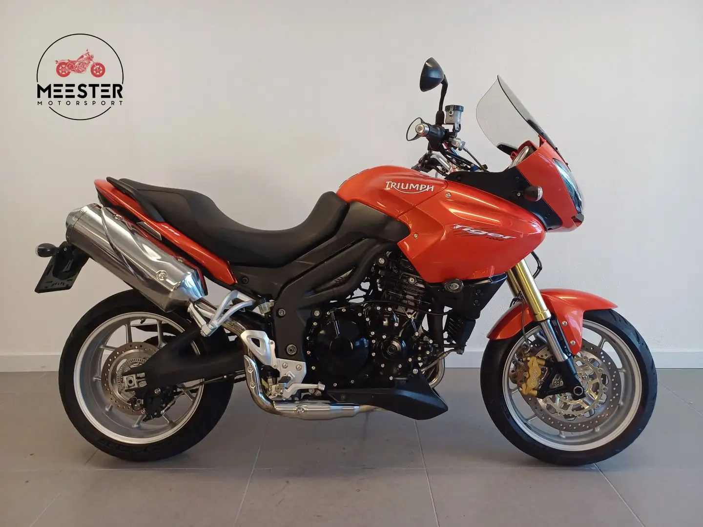 Triumph Tiger 1050 ABS Rood - 1