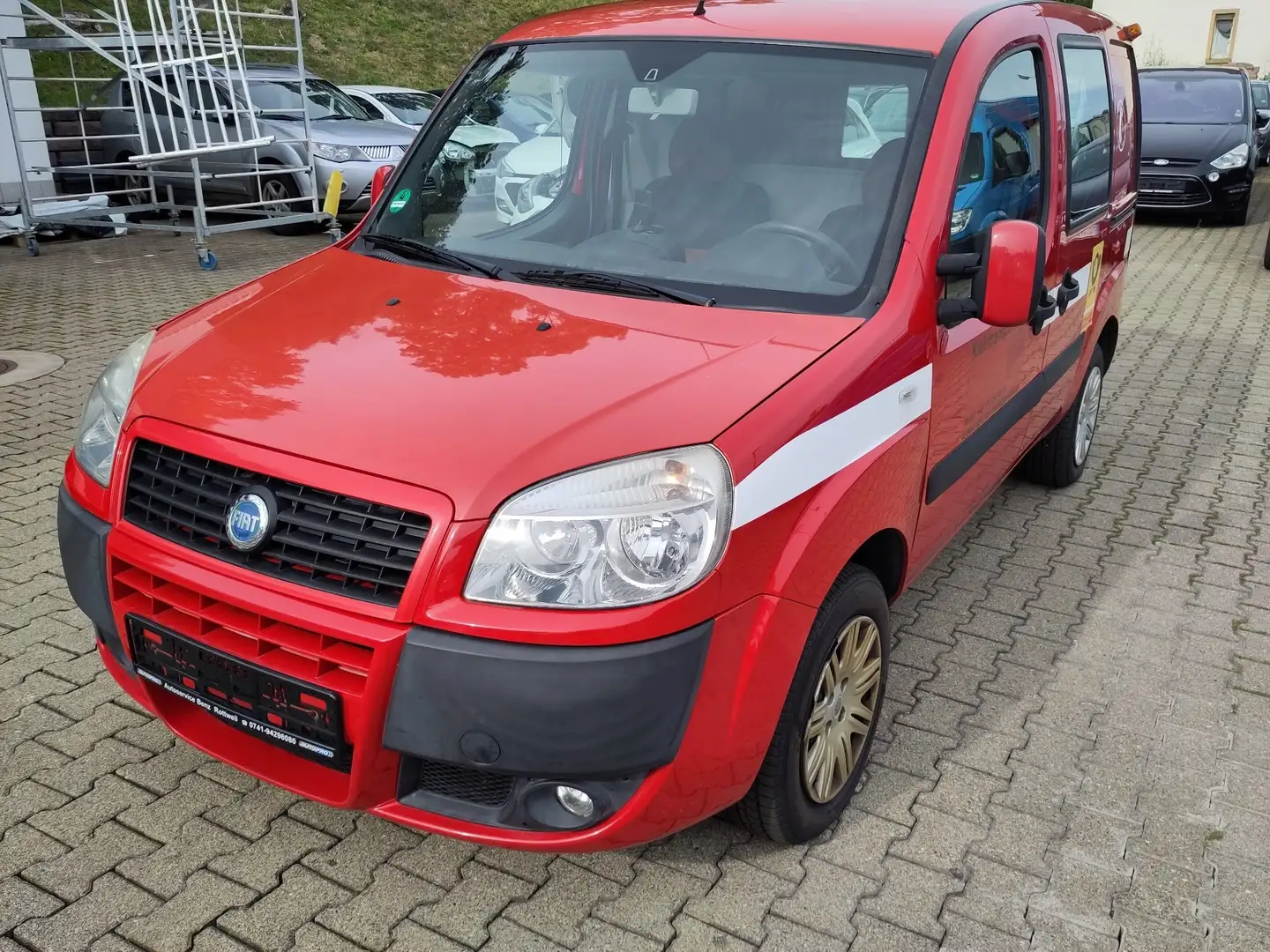 Fiat Doblo Cargo 16V Natural Power verglast Rojo - 2