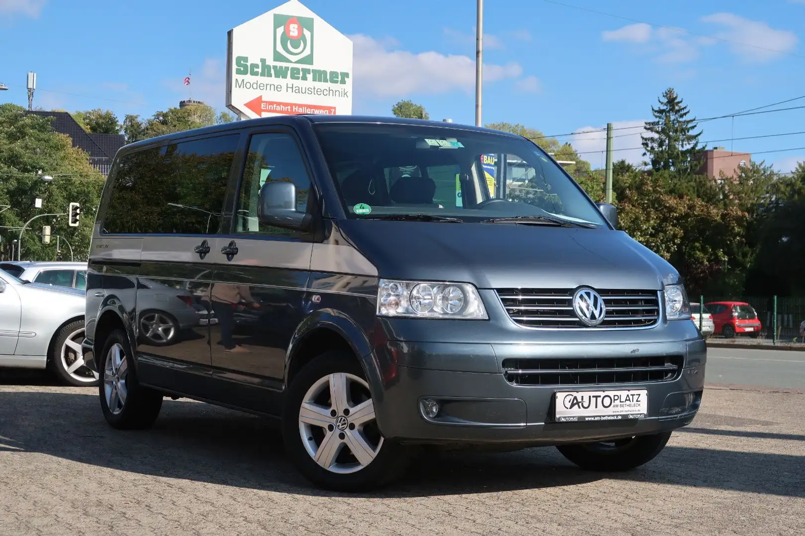 Volkswagen T5 Multivan *7-SITZER *elektr.SCHIEBETÜR *KLIMA Grau - 1
