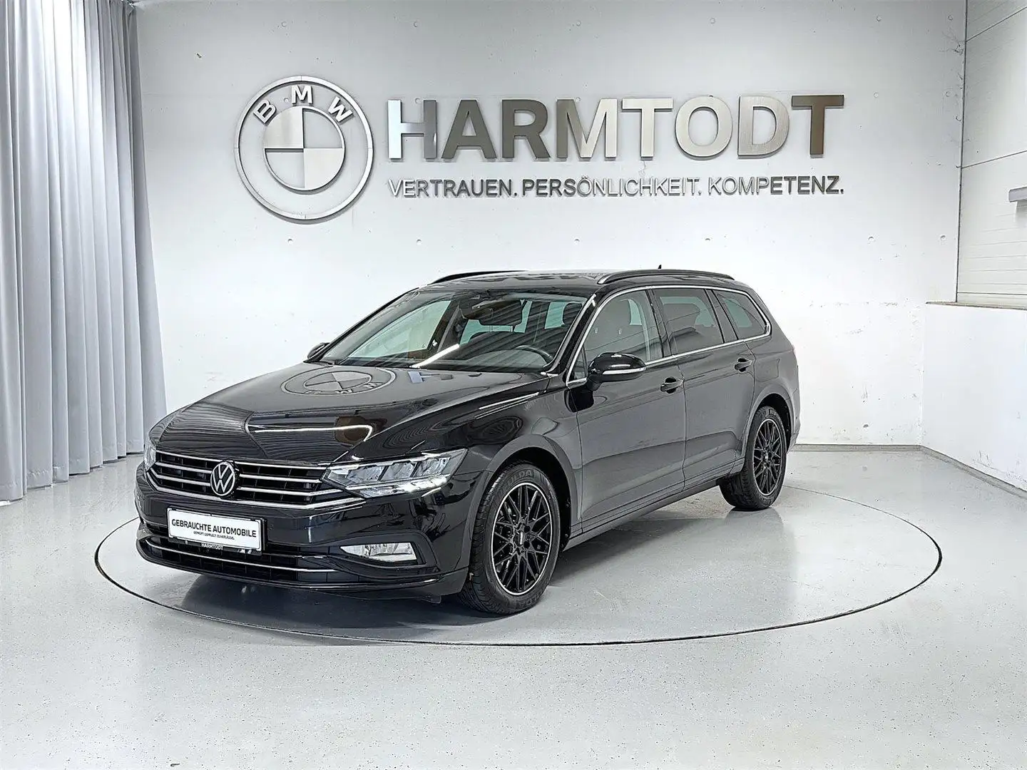 Volkswagen Passat Variant 2,0 TDI Zwart - 1