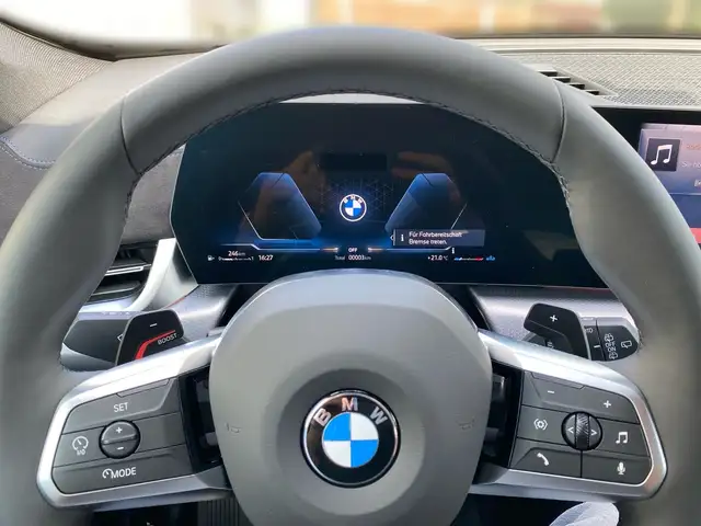 BMW X1 view 8