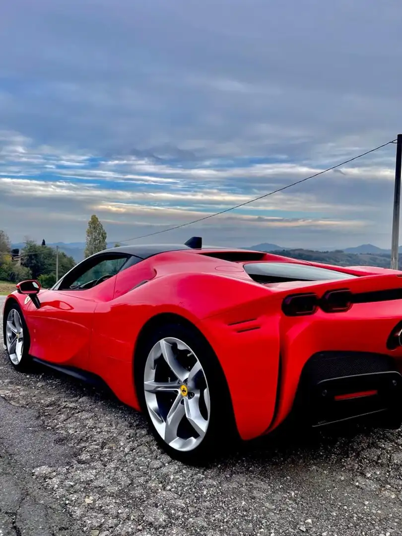Ferrari SF90 Stradale - 2