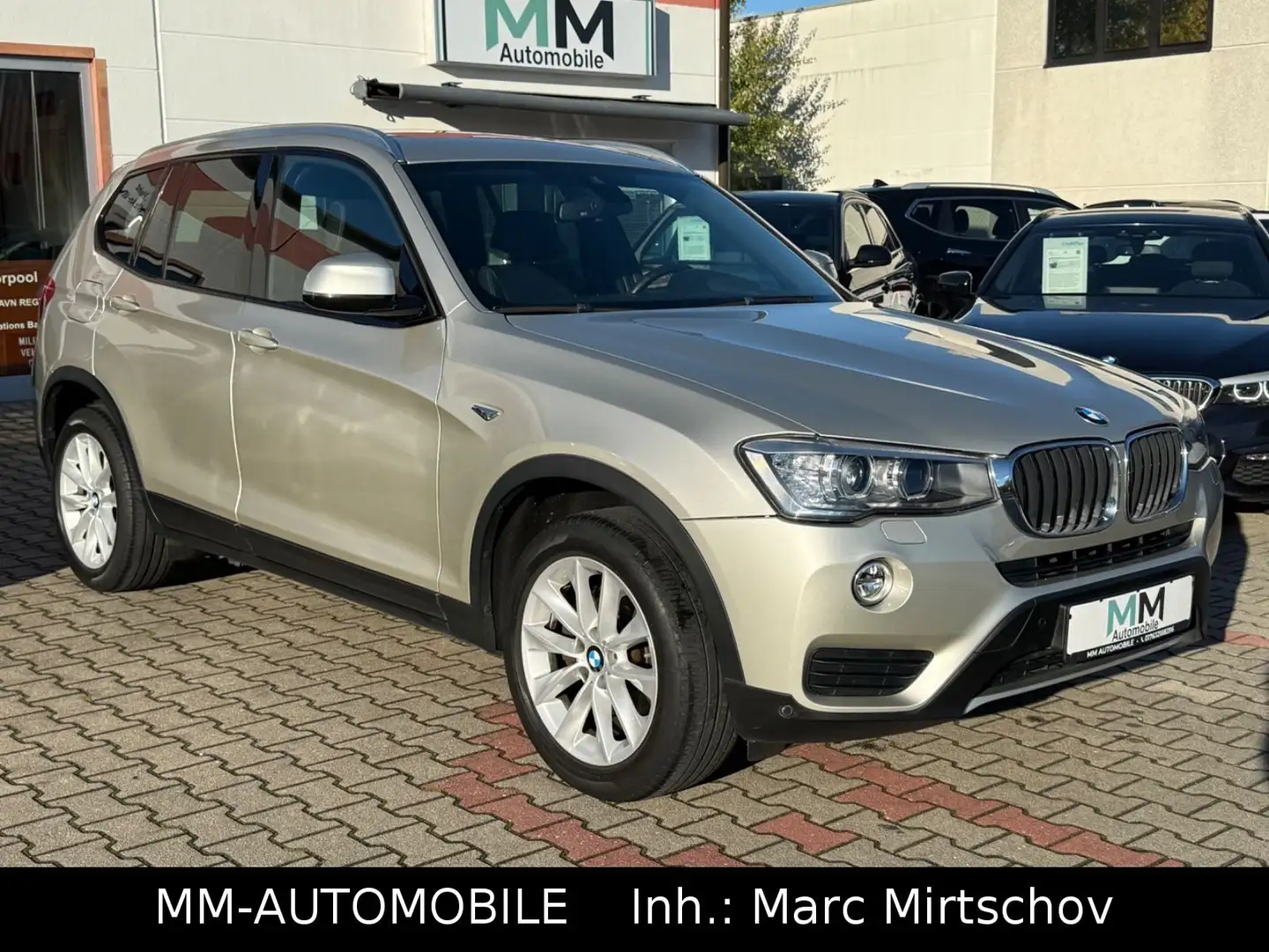 BMW X3 xDrive 20d-NAVI-XEN-AHK-PANO-LEDER-HUP-BMW KD Silber - 1