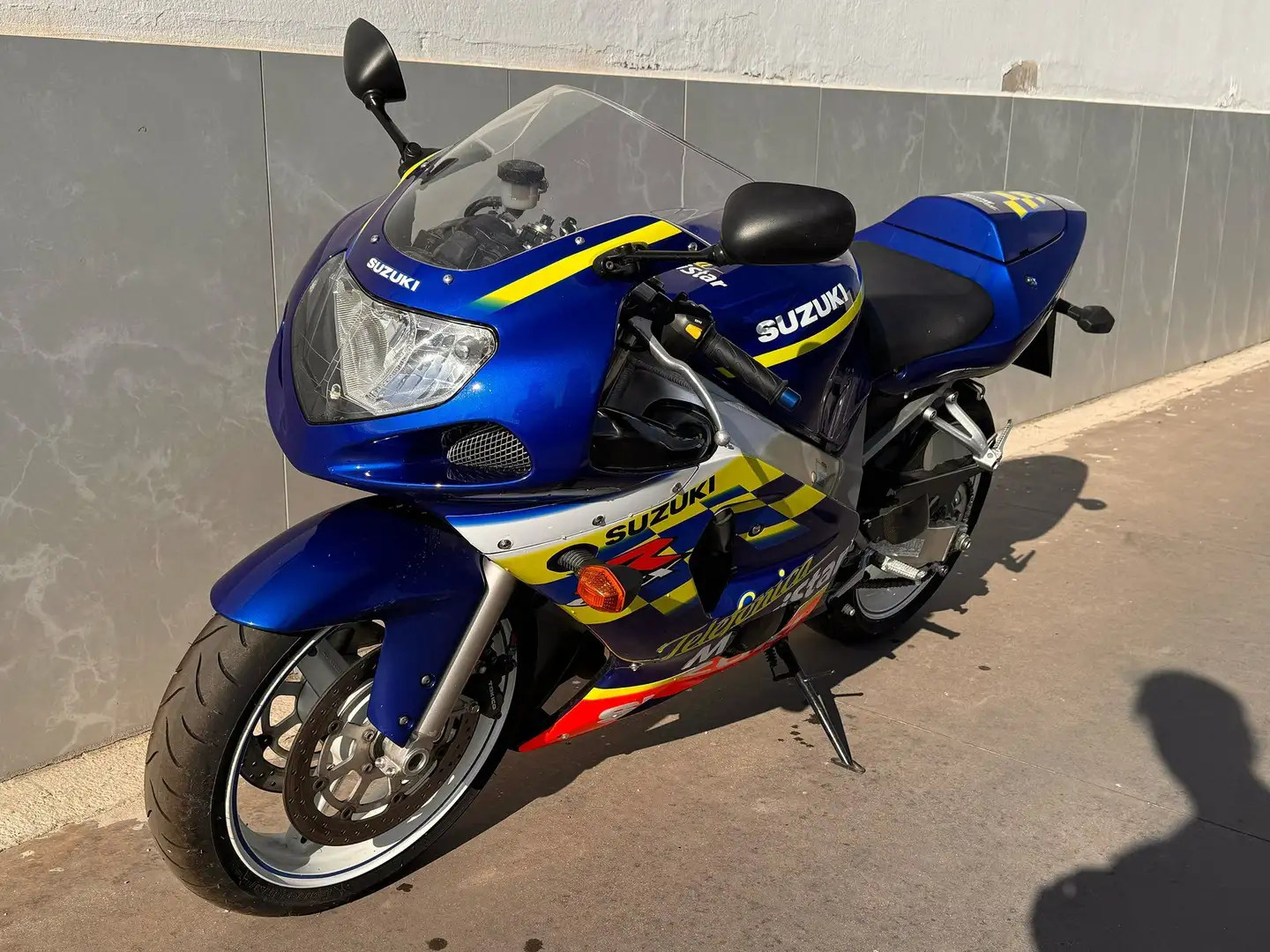Suzuki GSX-R 600 - 1