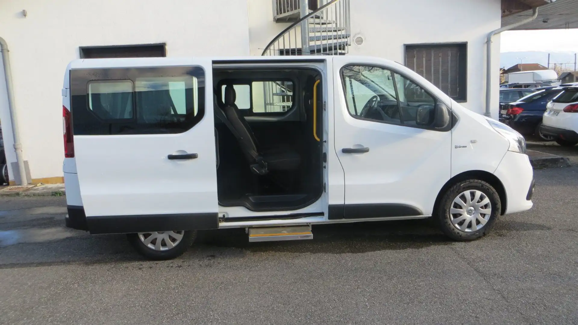 Renault Trafic Combi L1 dCi ,1ere main , carnet, 68 000 km ,9 pla Blanc - 1