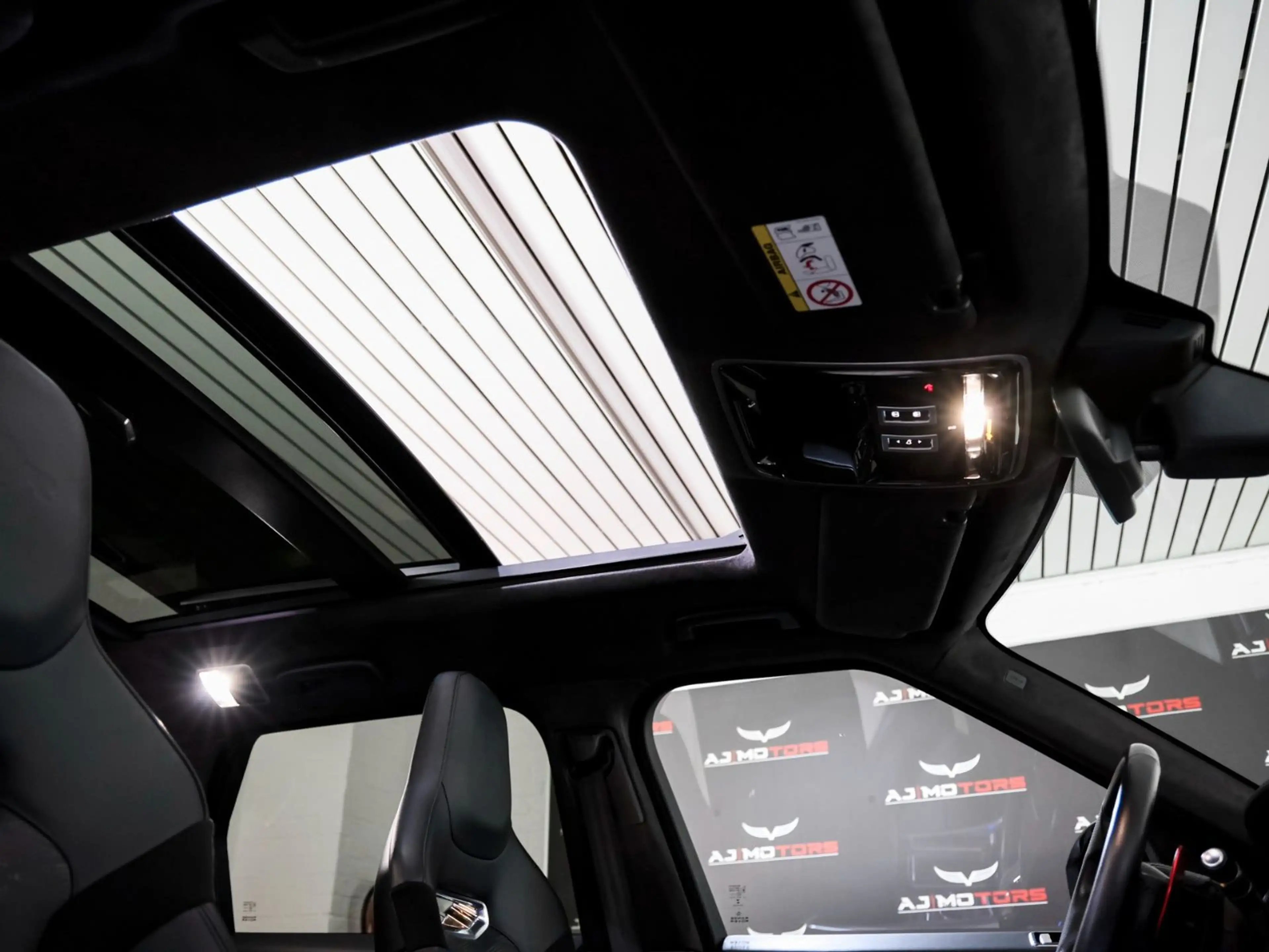 Land Rover Range Rover Sport SVR *CARBON-PANO-MERIDIAN-AHK* — photo 11