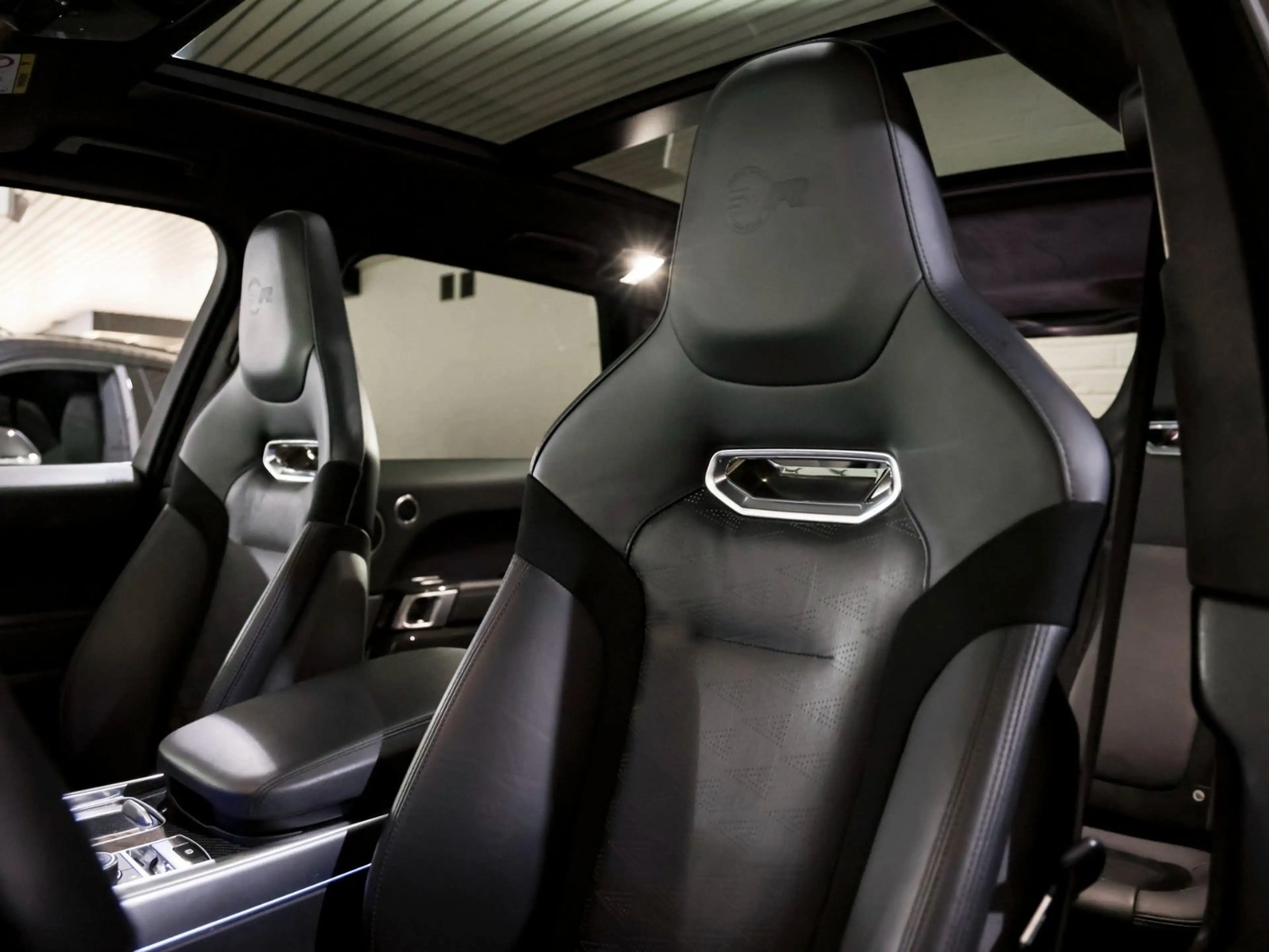 Land Rover Range Rover Sport SVR *CARBON-PANO-MERIDIAN-AHK* — photo 6