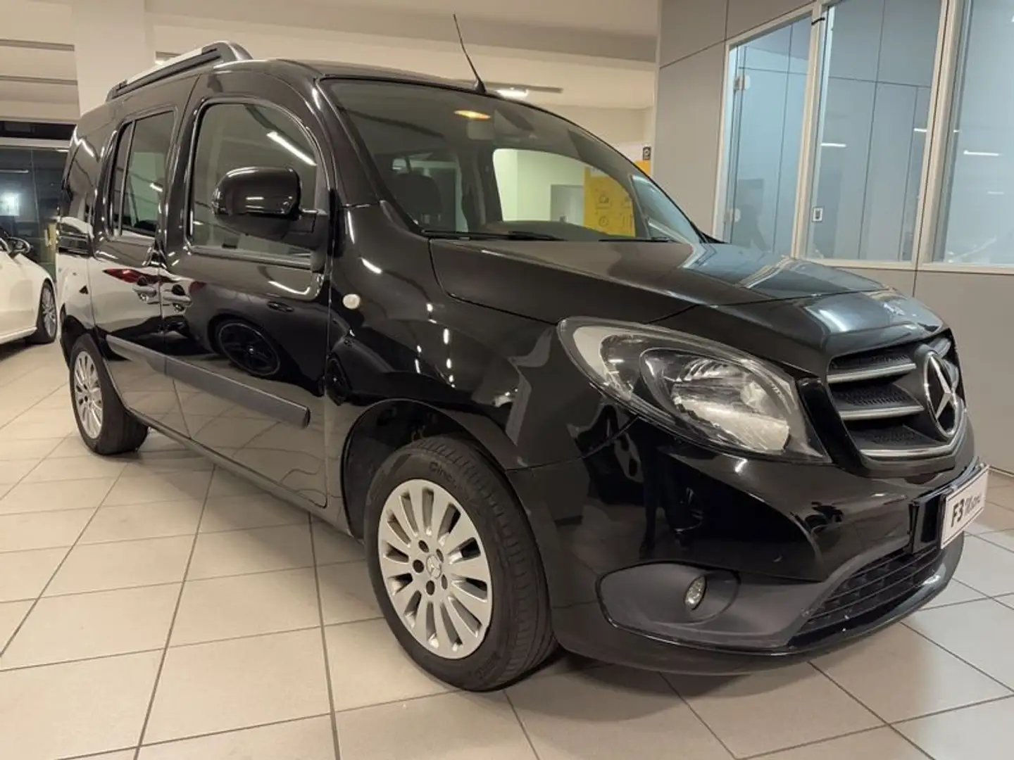 Mercedes-Benz Citan 1.5 111 CDI S&S Tourer Pro Business Nero - 2