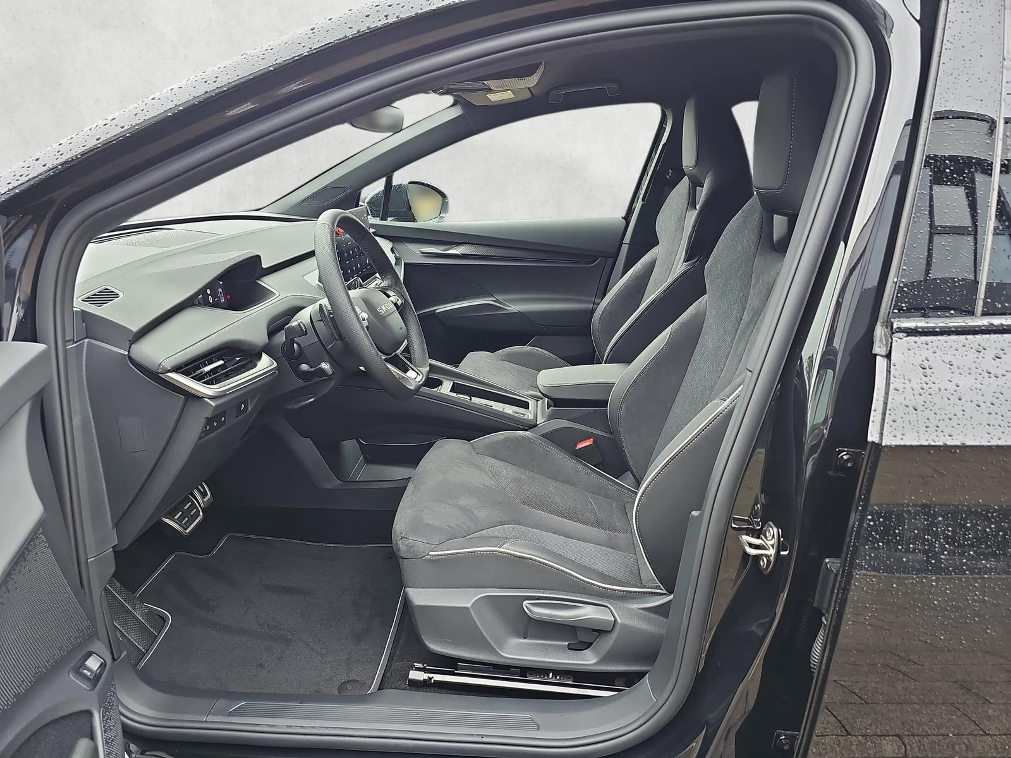 Skoda Elroq 85 Sportline (04.2026) Matrix Travel-Assist Key... — photo 9