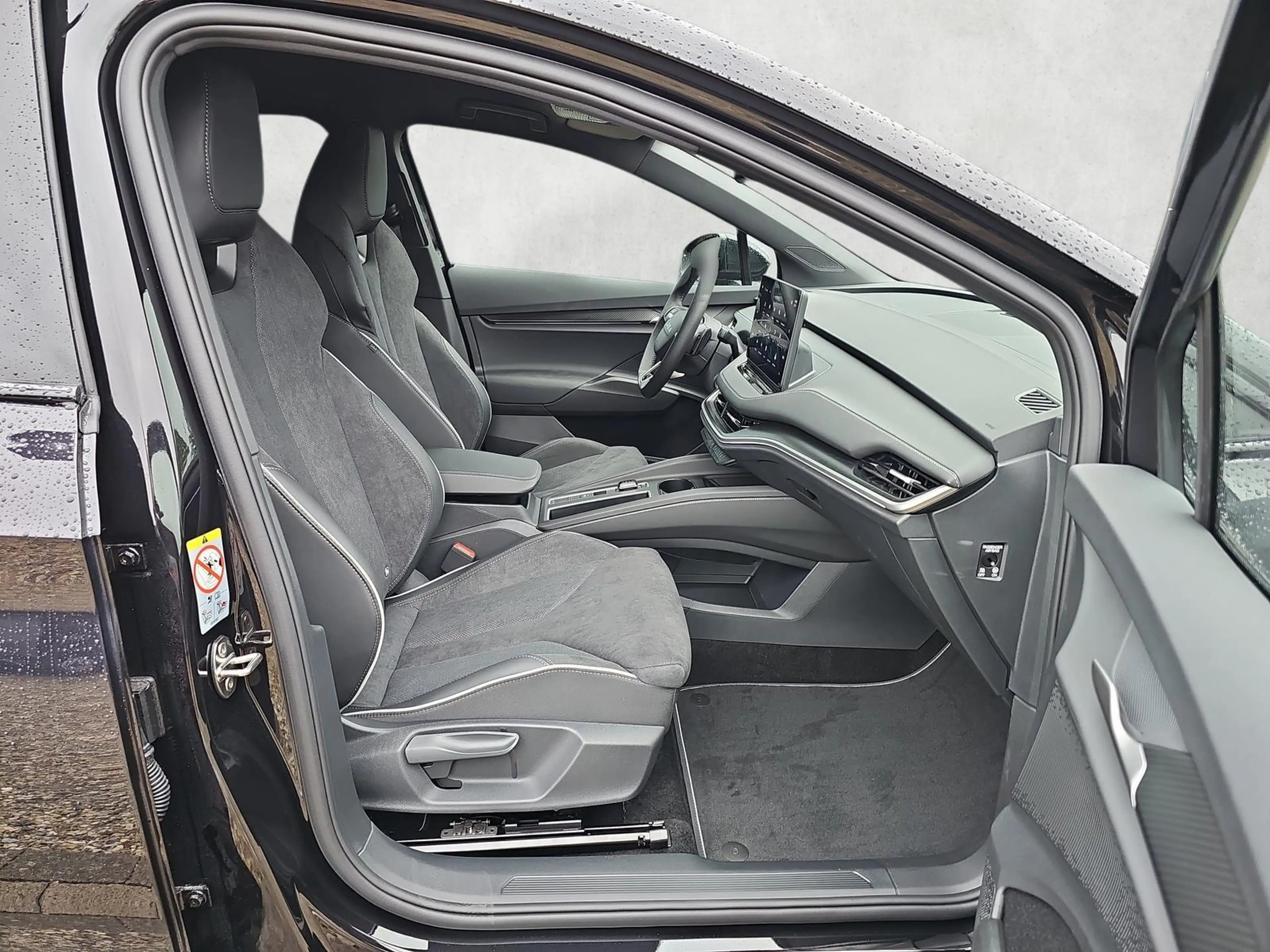 Skoda Elroq 85 Sportline (04.2026) Matrix Travel-Assist Key... — photo 10