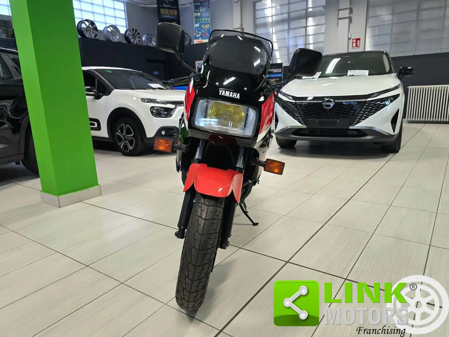 Yamaha FZ 750 PRIMA SERIE Grigio - 2