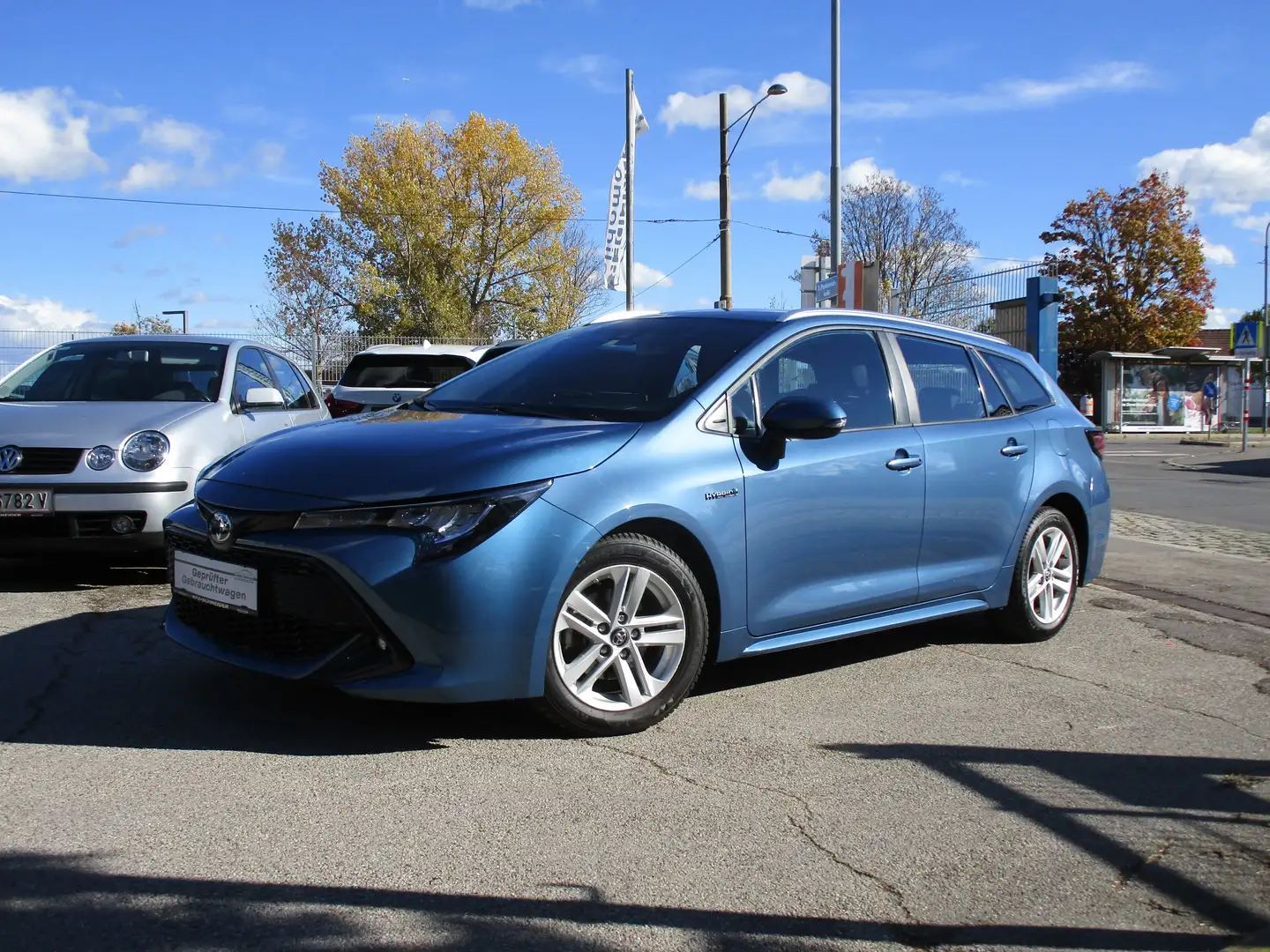 Toyota Corolla Corolla Kombi 1,8 Hybrid Active Blau - 1