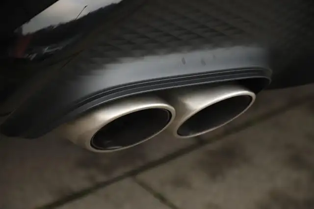 Porsche Macan view 10