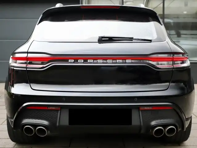 Porsche Macan view 7