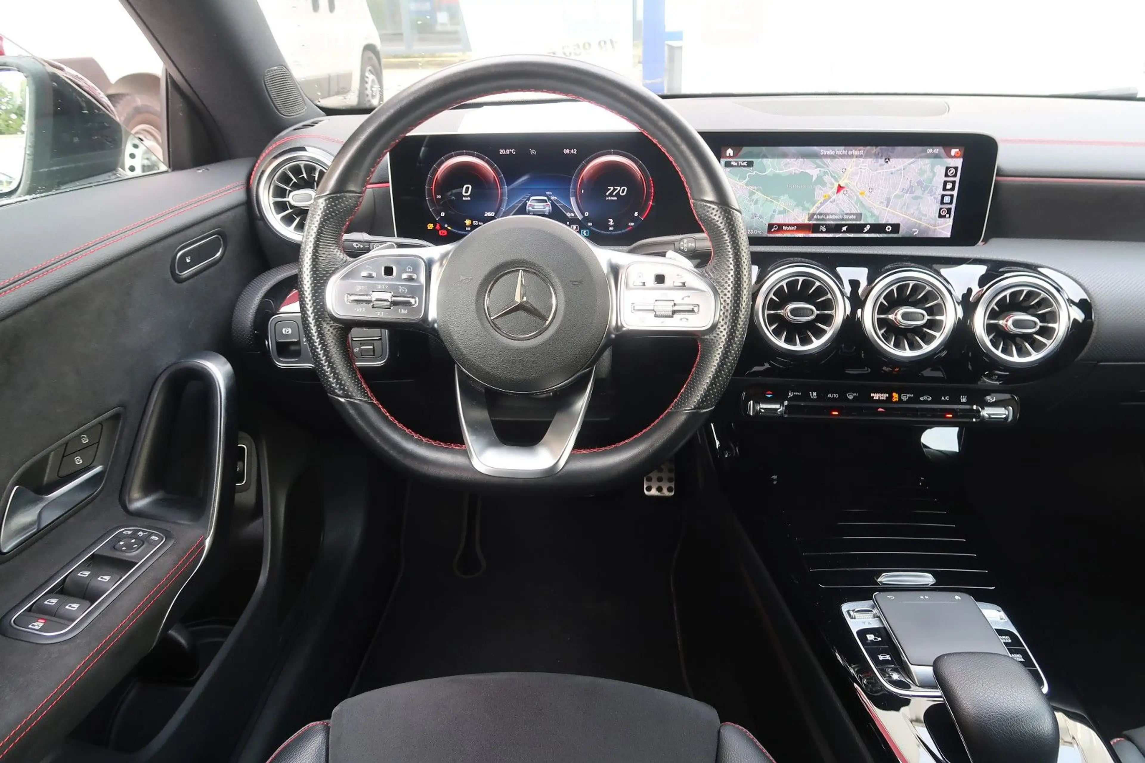 Mercedes-Benz CLA 220 *AMG-LINE *ALCANTARA — photo 13