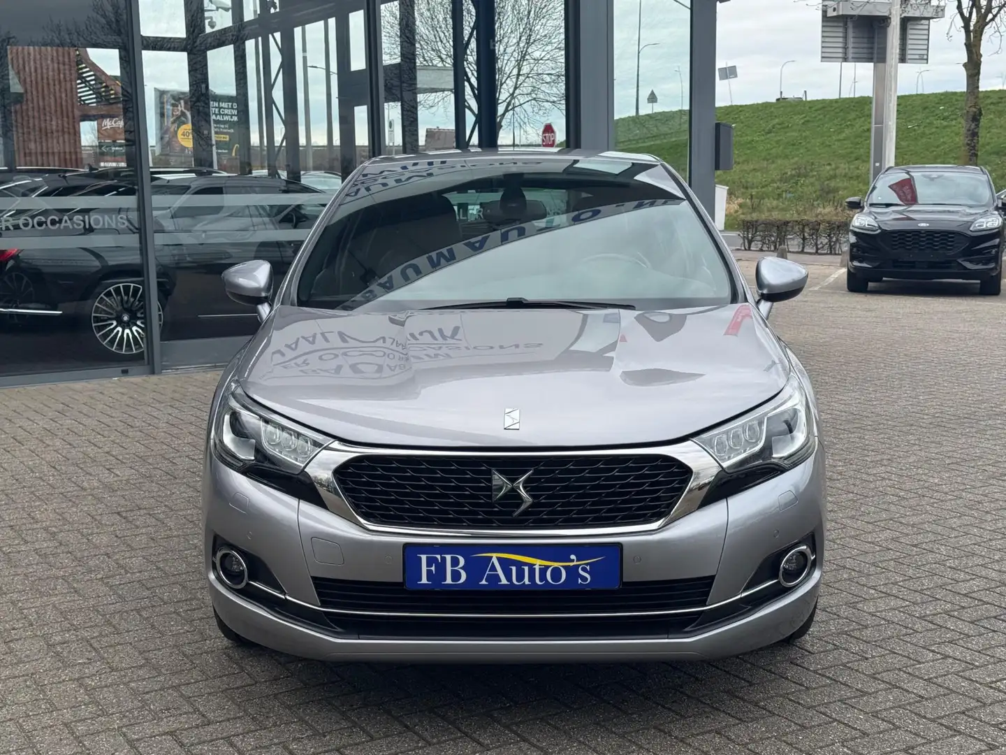 DS Automobiles DS 4 1.2 PureTech Chic airco Lmv Navi Cruise Negru - 2