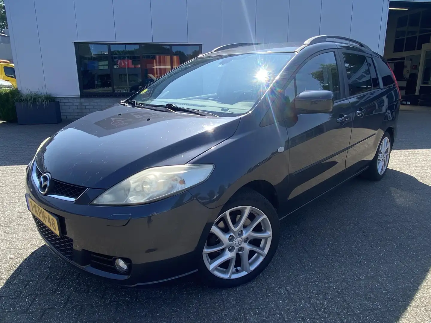 Mazda 5 2.0 Executive AIRCO 7 PERS TREKH LMV STOELVERW. Szary - 2