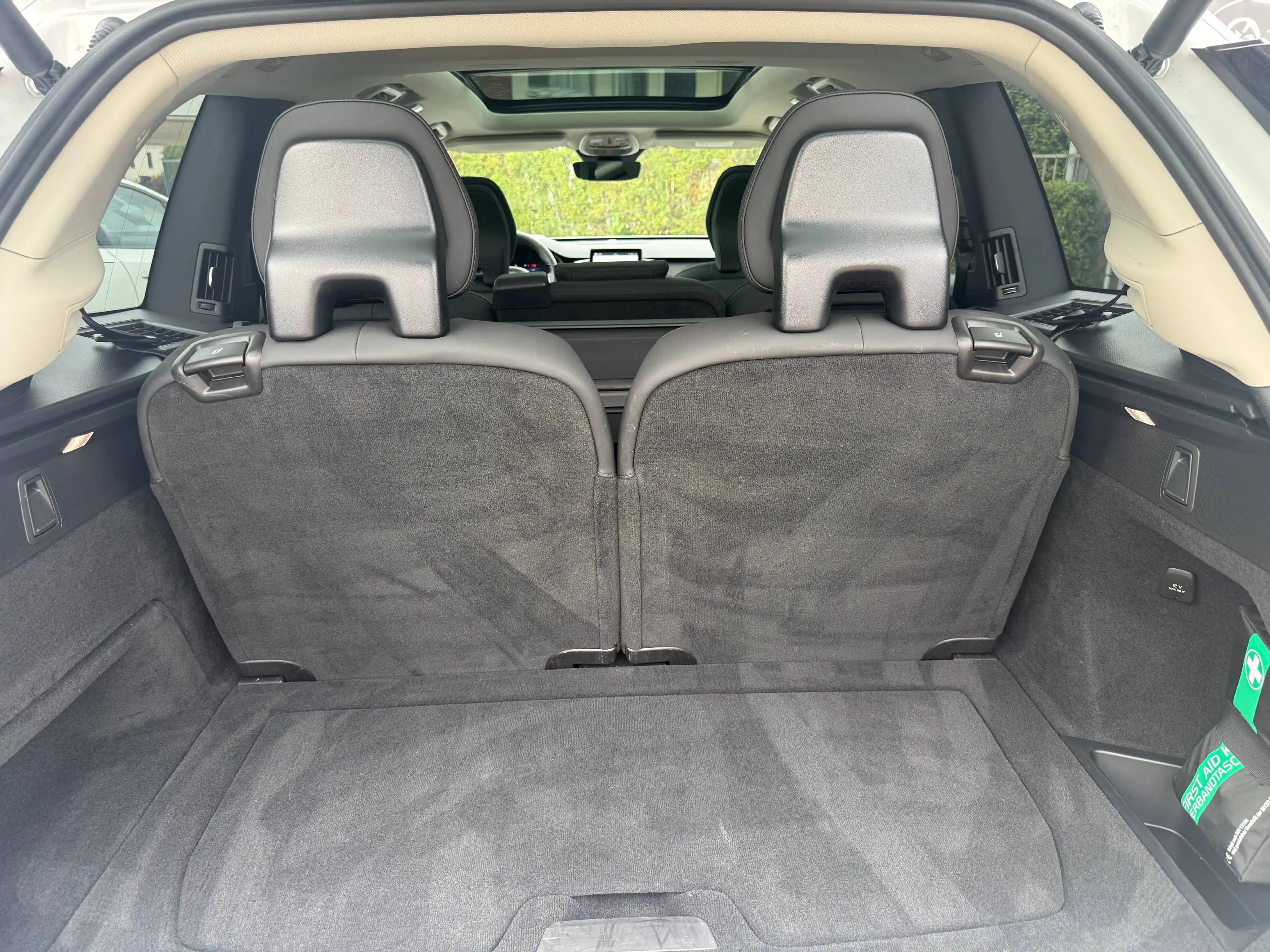 Volvo XC90 T8 AWD Recharge Plus Dark — photo 9