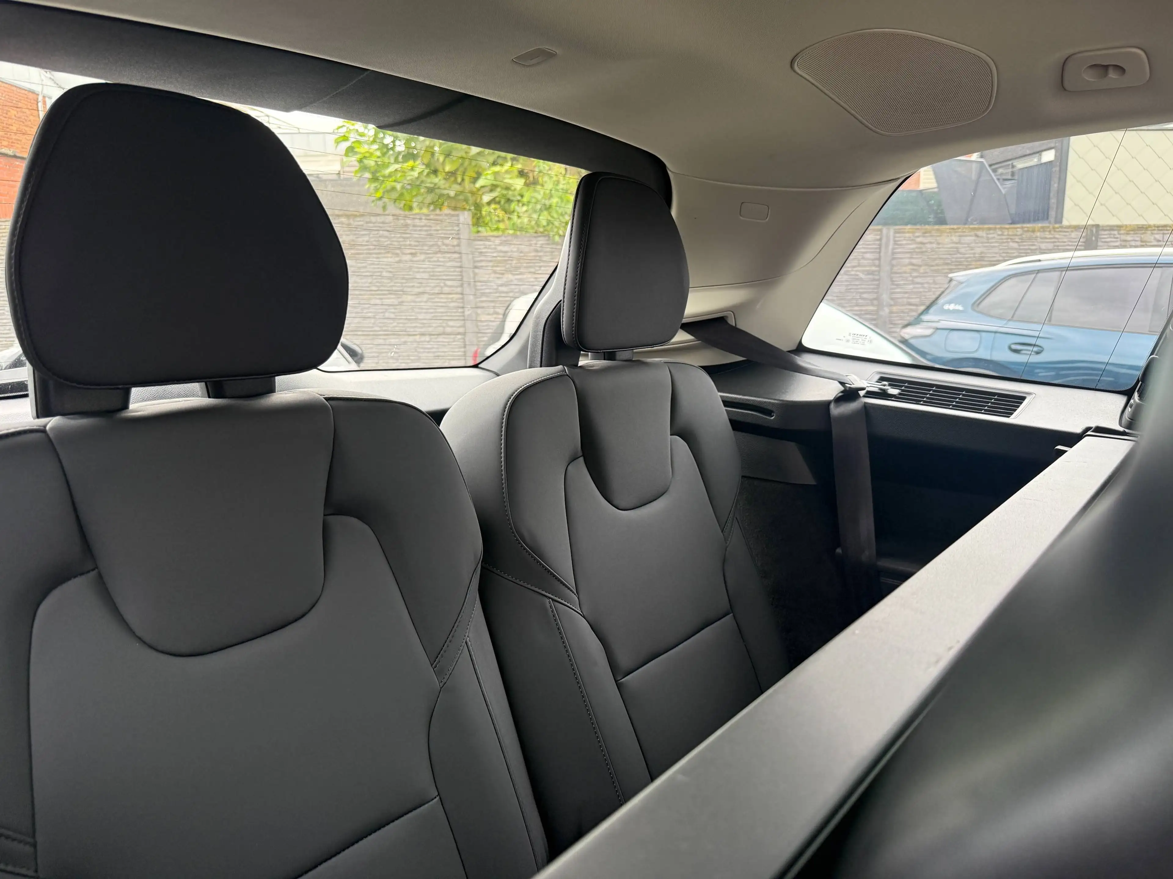 Volvo XC90 T8 AWD Recharge Plus Dark — photo 8