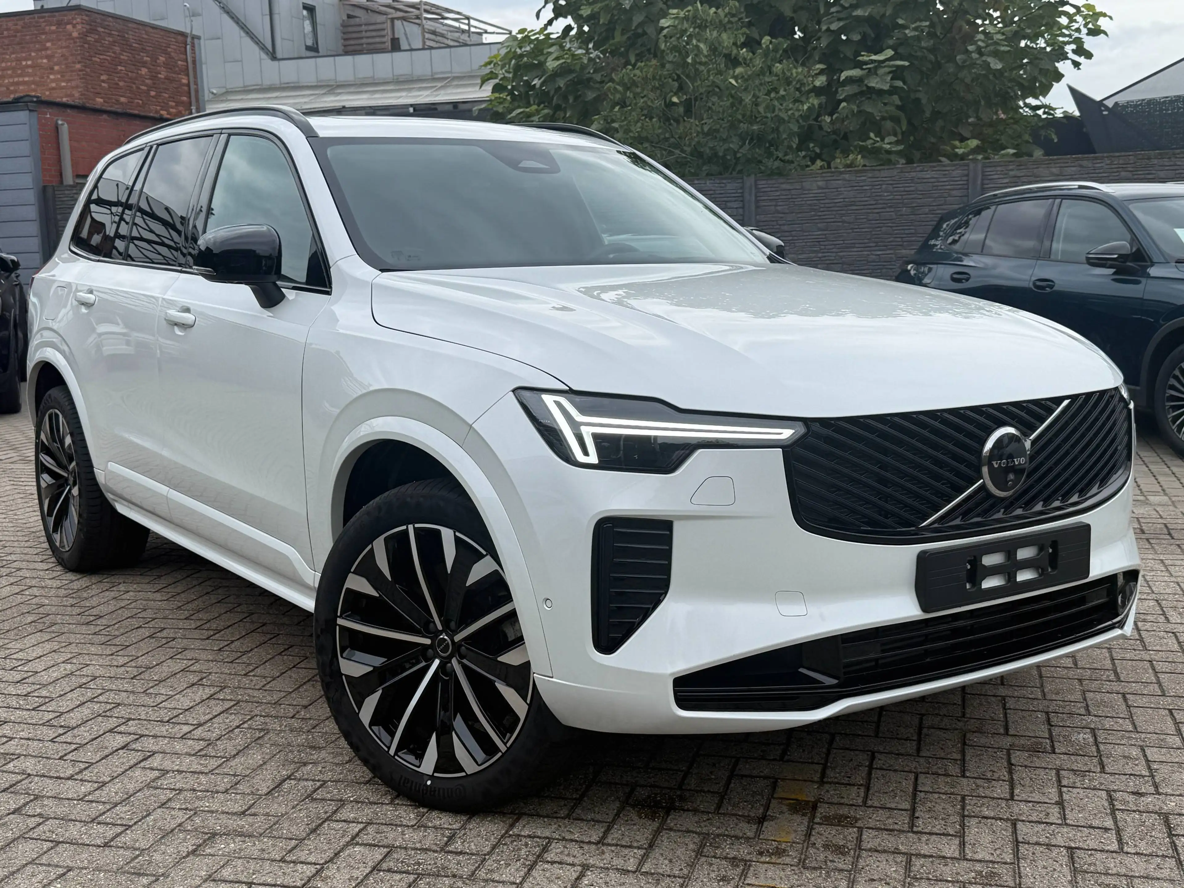 Volvo XC90 T8 AWD Recharge Plus Dark