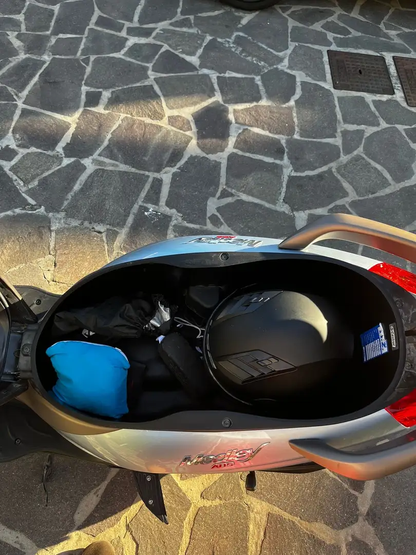 Piaggio Medley 125 - 1
