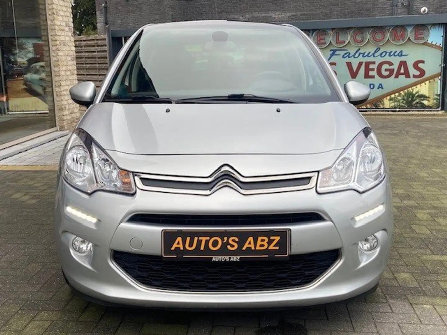 Citroen C3 1.2 i Exclusive Silber - 2