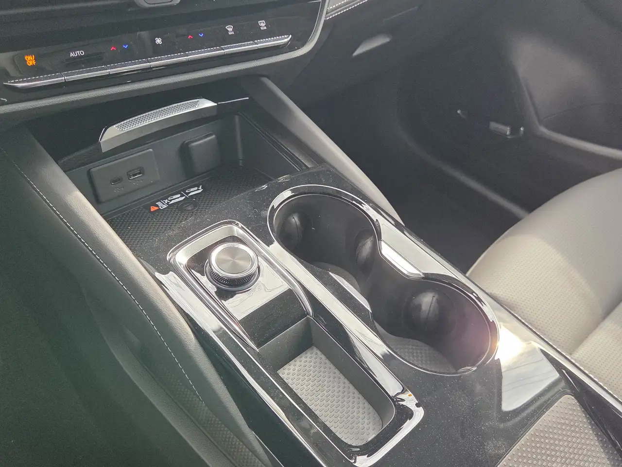 Buick Envision снимка Buick Envision