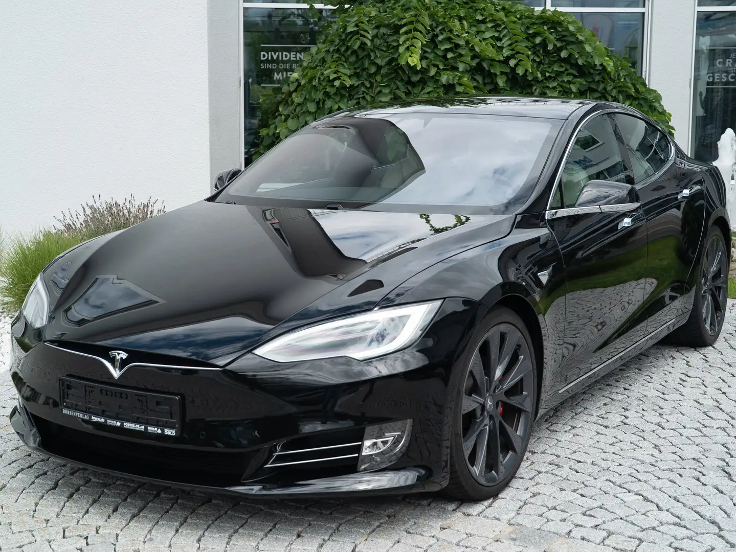 Tesla Model S Model S Performance Чёрный - 2