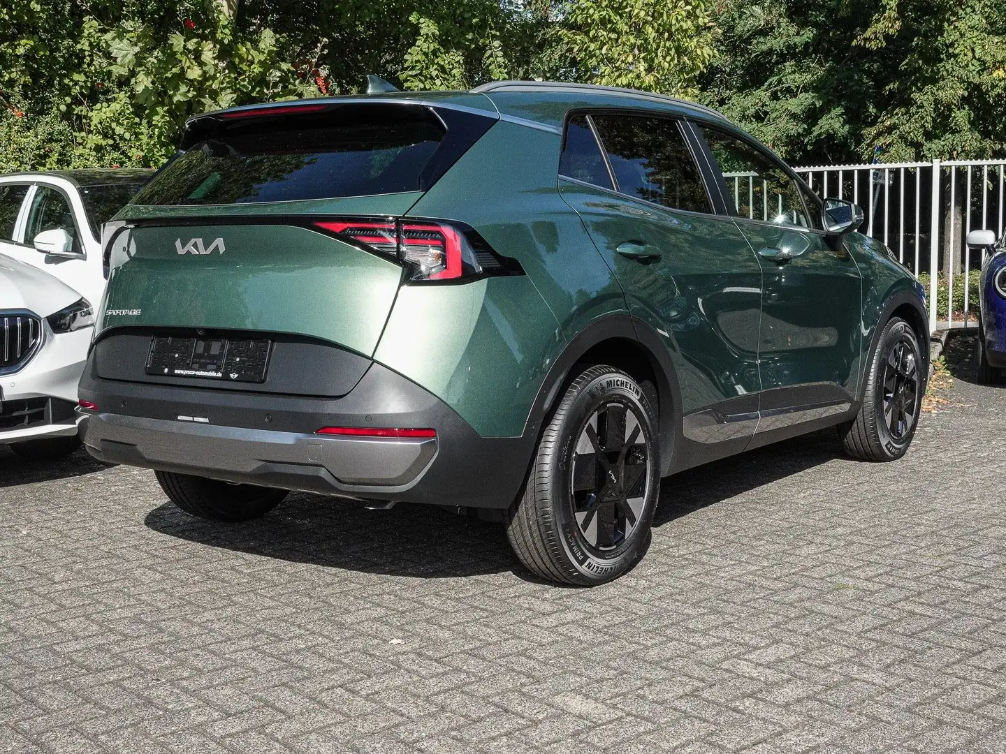 Kia Sportage 1.6 T-GDI DCT Vision Komfort Paket Navi Grün - 2