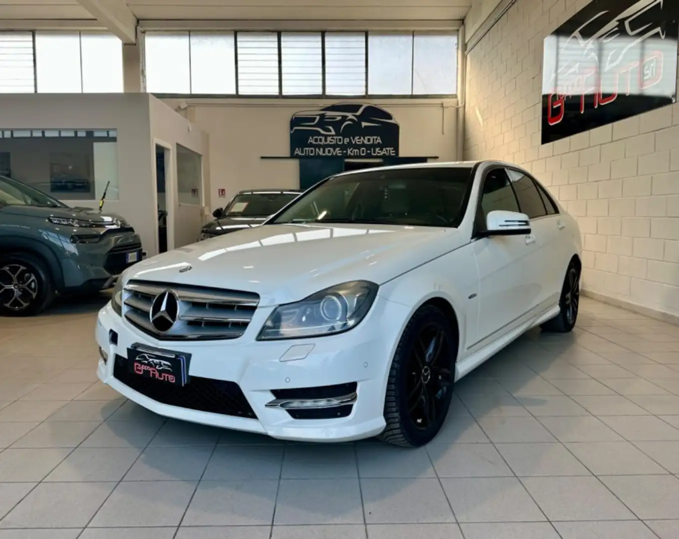 Mercedes-Benz C 200 BlueEFFICIENCY Automatic Avantgarde Bianco - 1