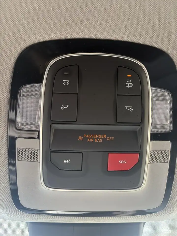 Hyundai SANTA FE снимка Hyundai SANTA FE