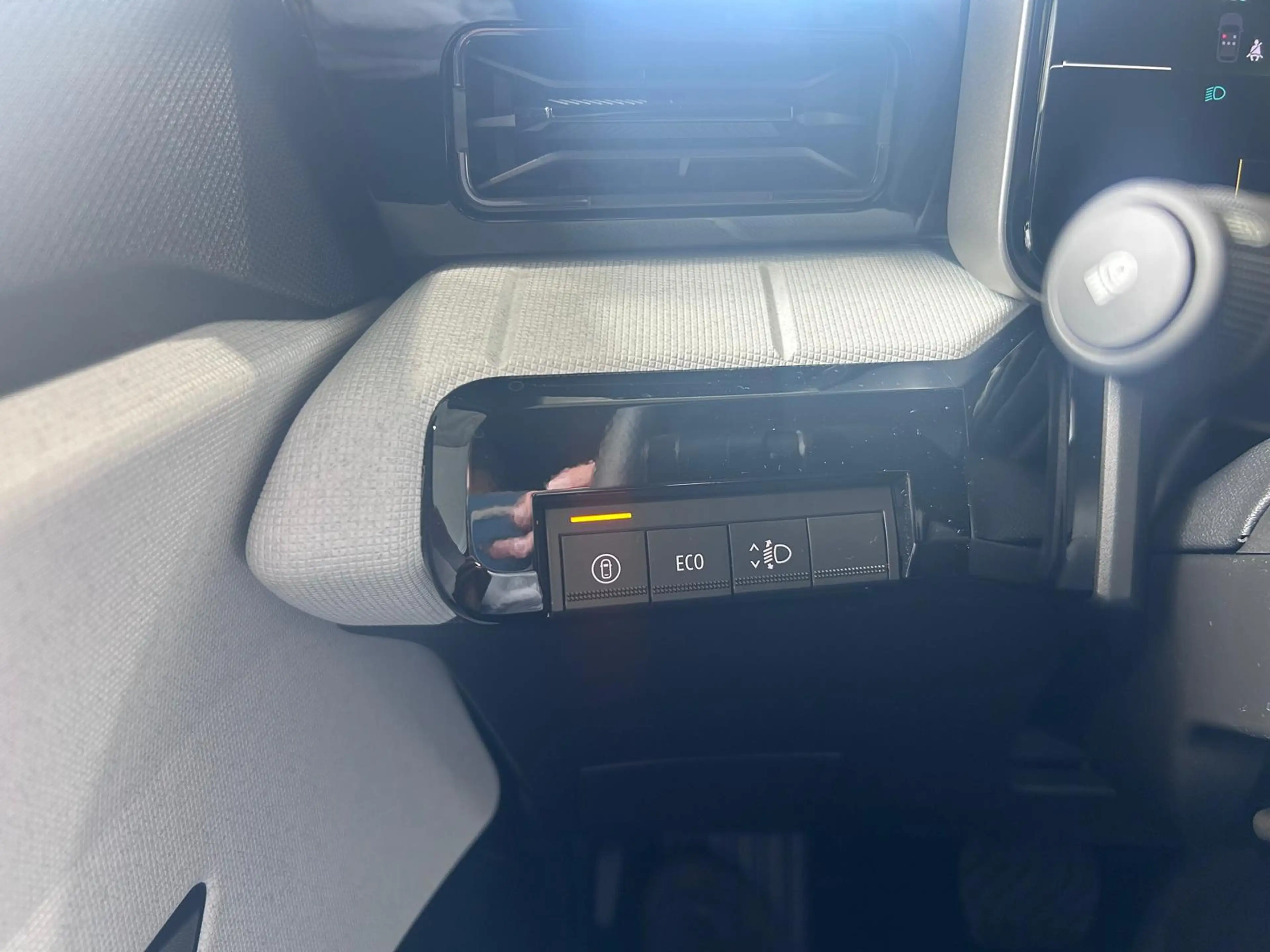 Renault R 4 E-Tech electric 150 hp comfort range Evolution — photo 14