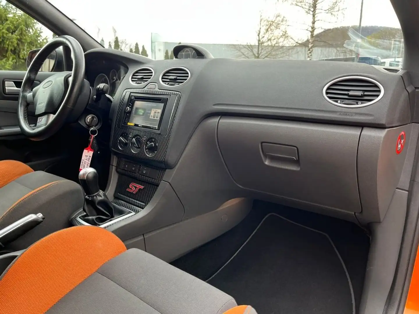 Ford Focus 2.5i 20v ST Oranžová - 2