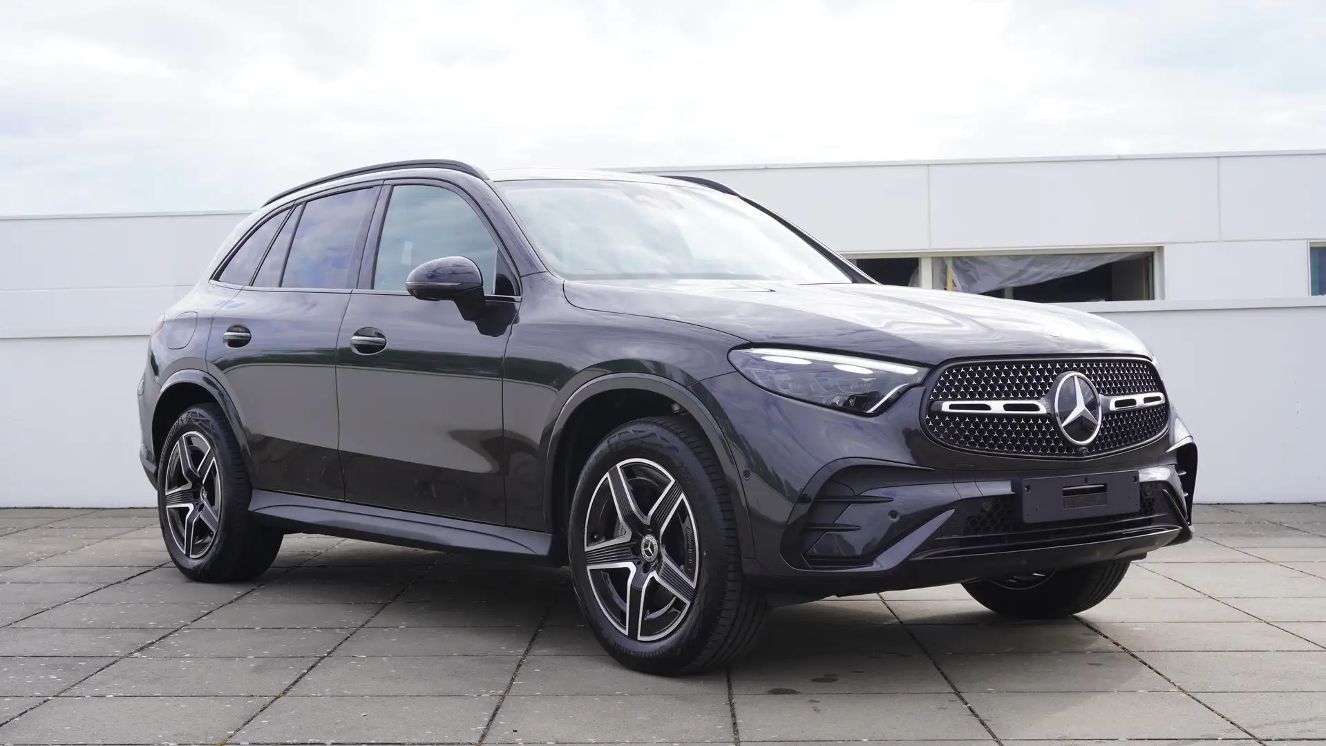 Mercedes-Benz GLC 300 e 4M AMG/PANODAK/DISTR/NIGHTPAK/PARKEERPAK 360 CAM Gris - 1
