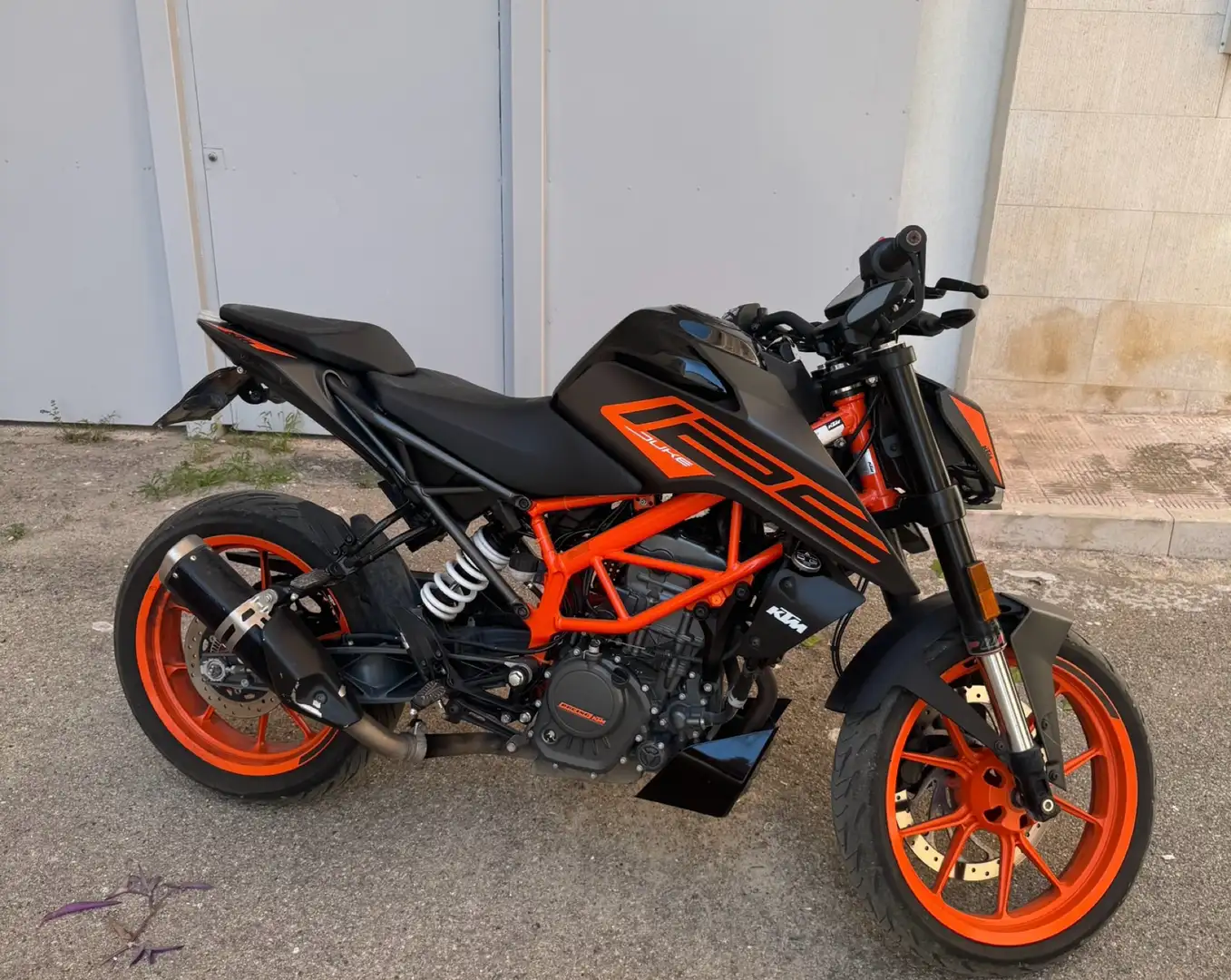 KTM 125 Duke - 1