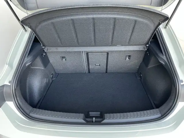 Cupra Leon view 7