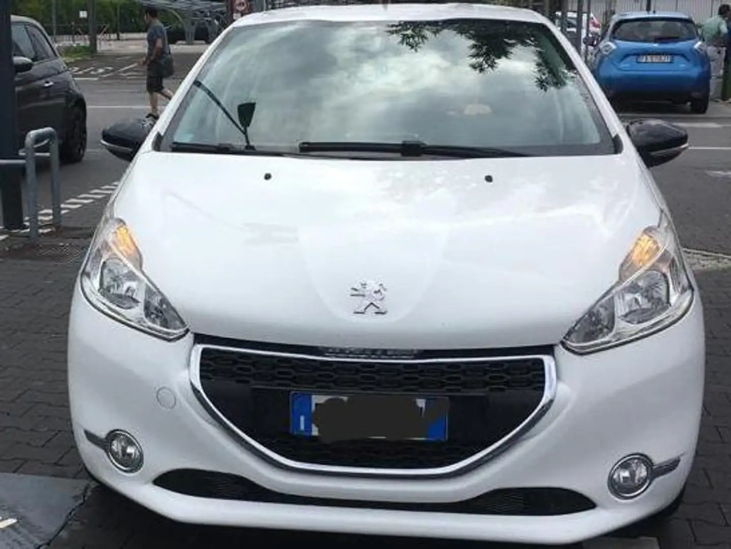 Peugeot 208 208 5p 1.4 hdi 8v Active Bianco - 1