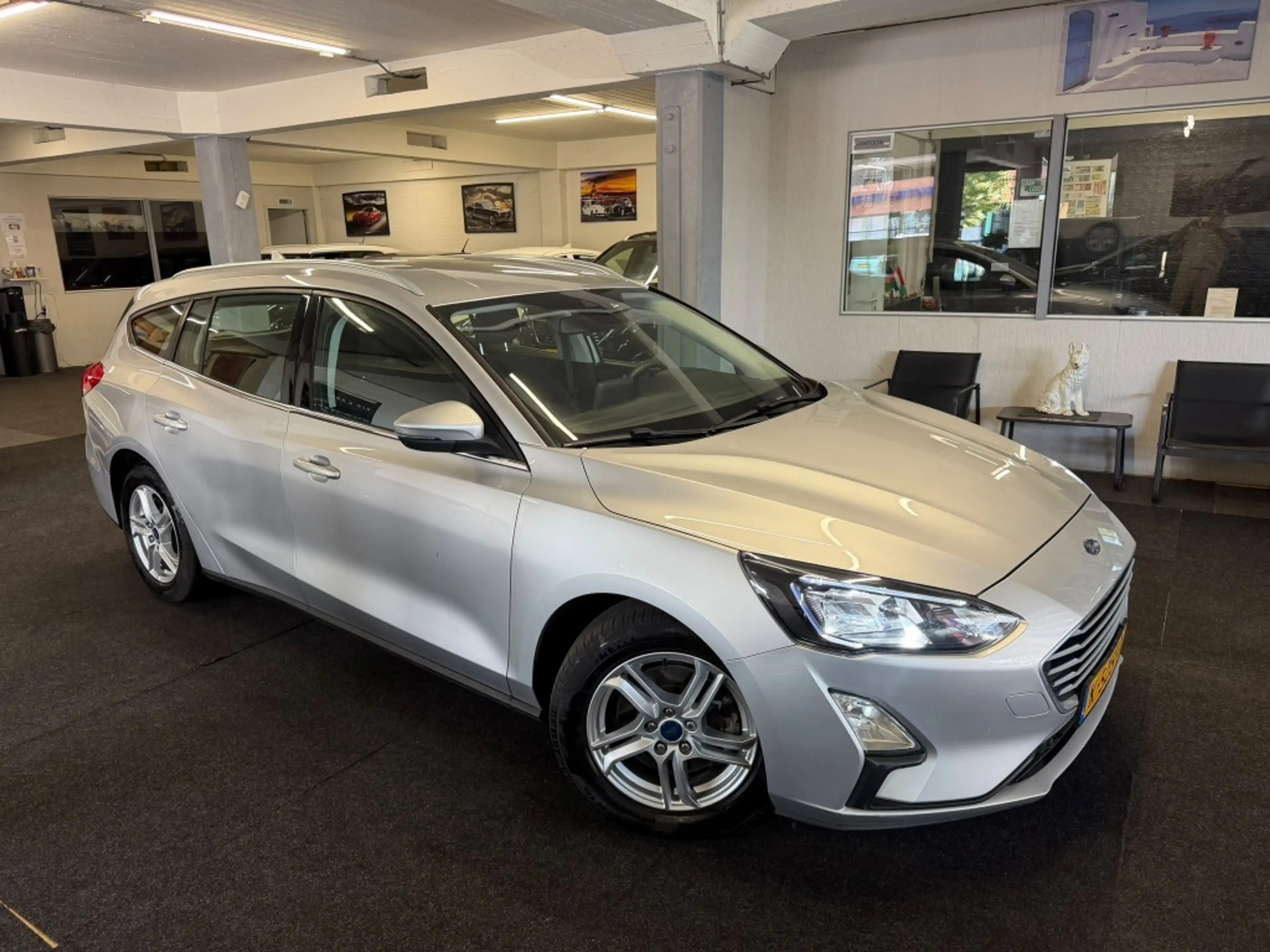 Ford Focus Wagon 1.0 EcoB. NAP*NL*Camera*NAVI*LED*2021