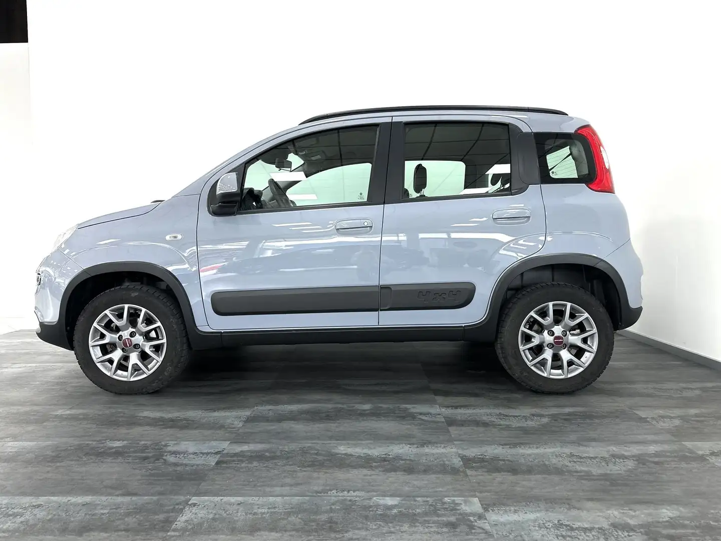 Fiat Panda 0.9 TwinAir Turbo S&S 4x4 6M 15" Bluetooth Ruotino Gris - 2