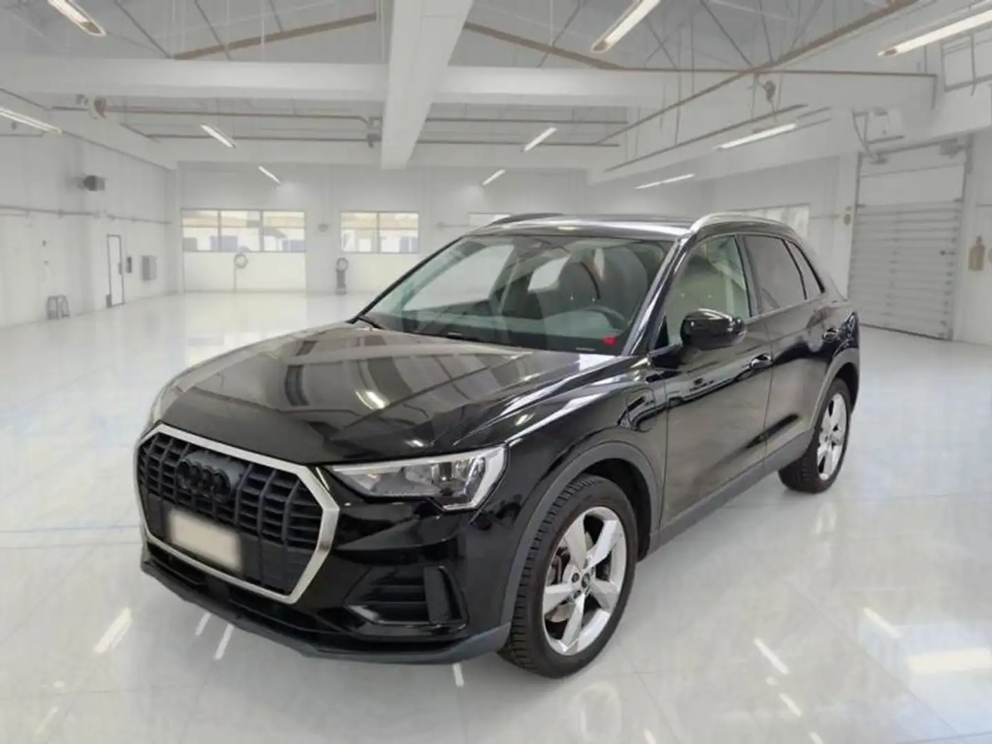 Audi Q3 45 TFSIe S-tronic Noir - 2