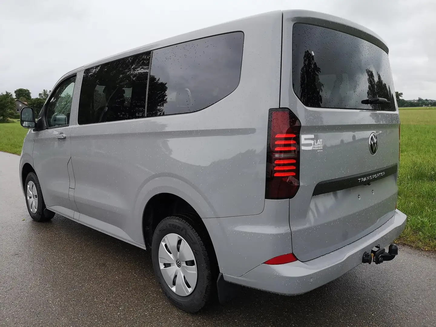 Volkswagen T7 Transporter 2.0 TDI 110 kW KR DSG 9 Sitzer Kamera AHK GV5 1... Grau - 2