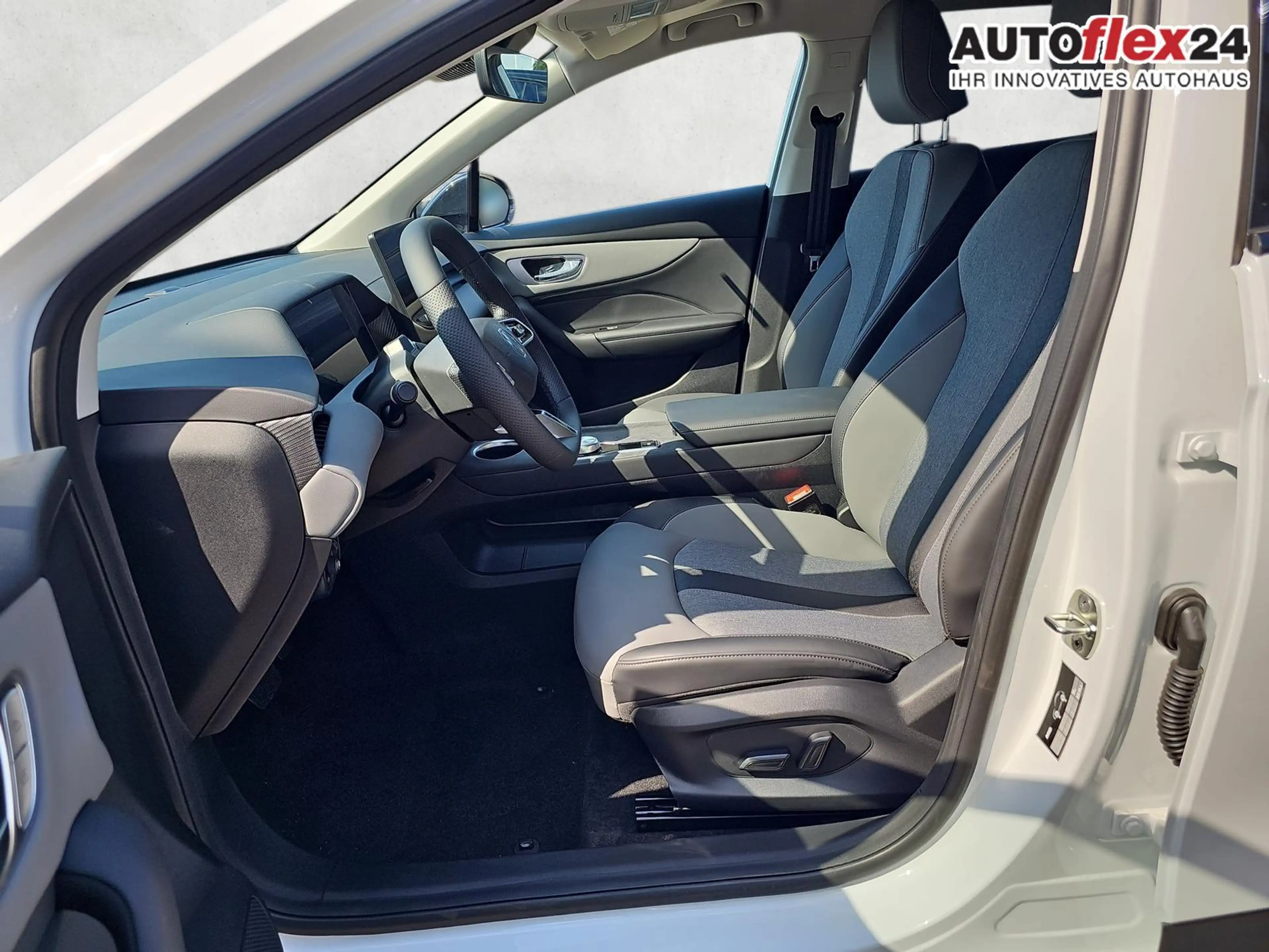 MG MG4 Premium 4 EV Facelift 64kWh ACC 360Kamera 140 k... — photo 8
