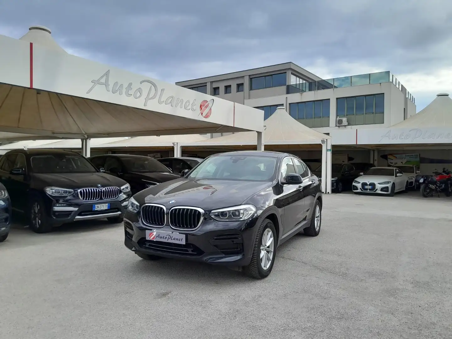 BMW X4 X4 G02 2018 xdrive20d mhev 48V Business Advantage Schwarz - 2