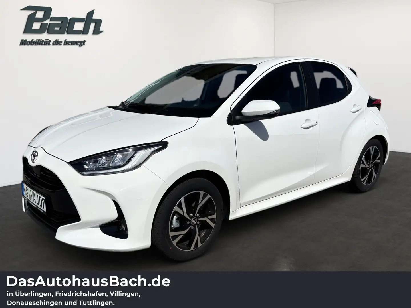 Toyota Yaris 1,5 Hybrid Team D mit Comfort-Paket Weiß - 1