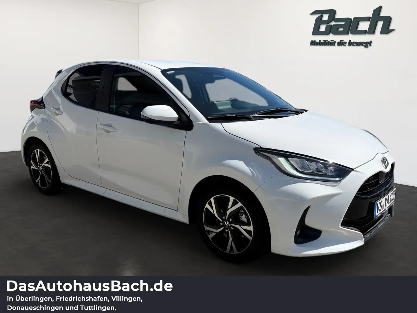 Toyota Yaris 1,5 Hybrid Team D mit Comfort-Paket Weiß - 2