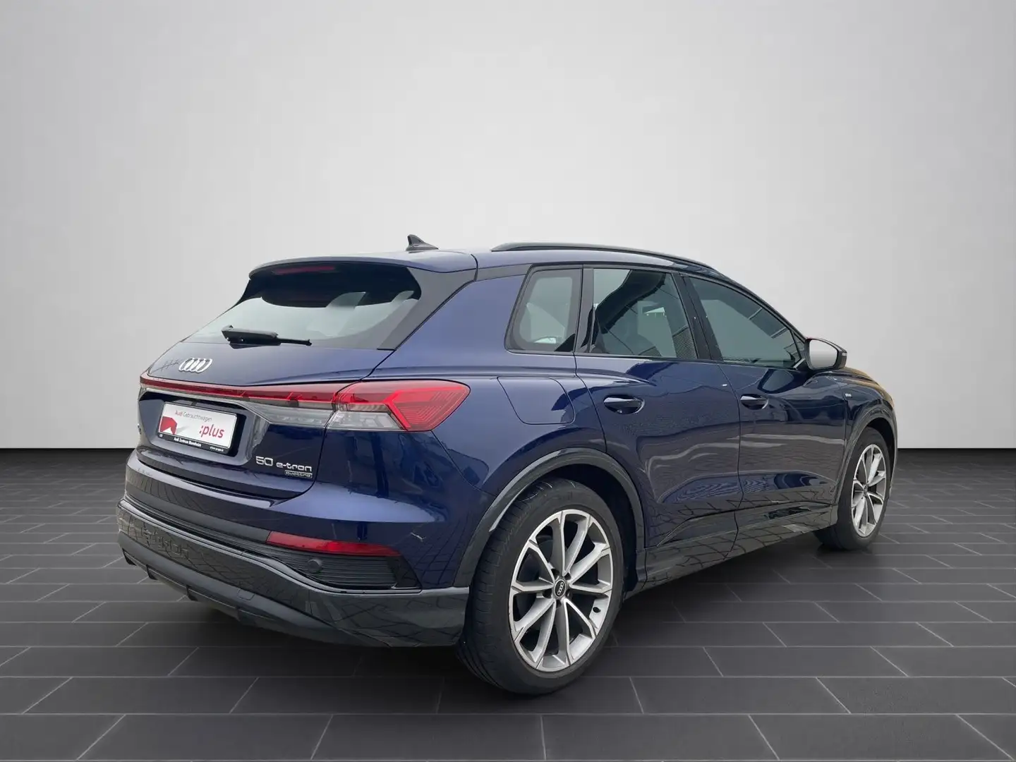 Audi Q4 e-tron 50 e-tron quattro 220 kW SONOS MAT-LED Blau - 2