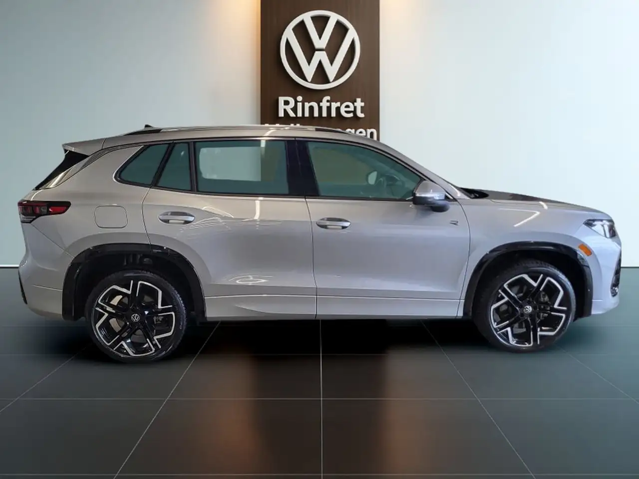 Volkswagen Tiguan снимка Volkswagen Tiguan