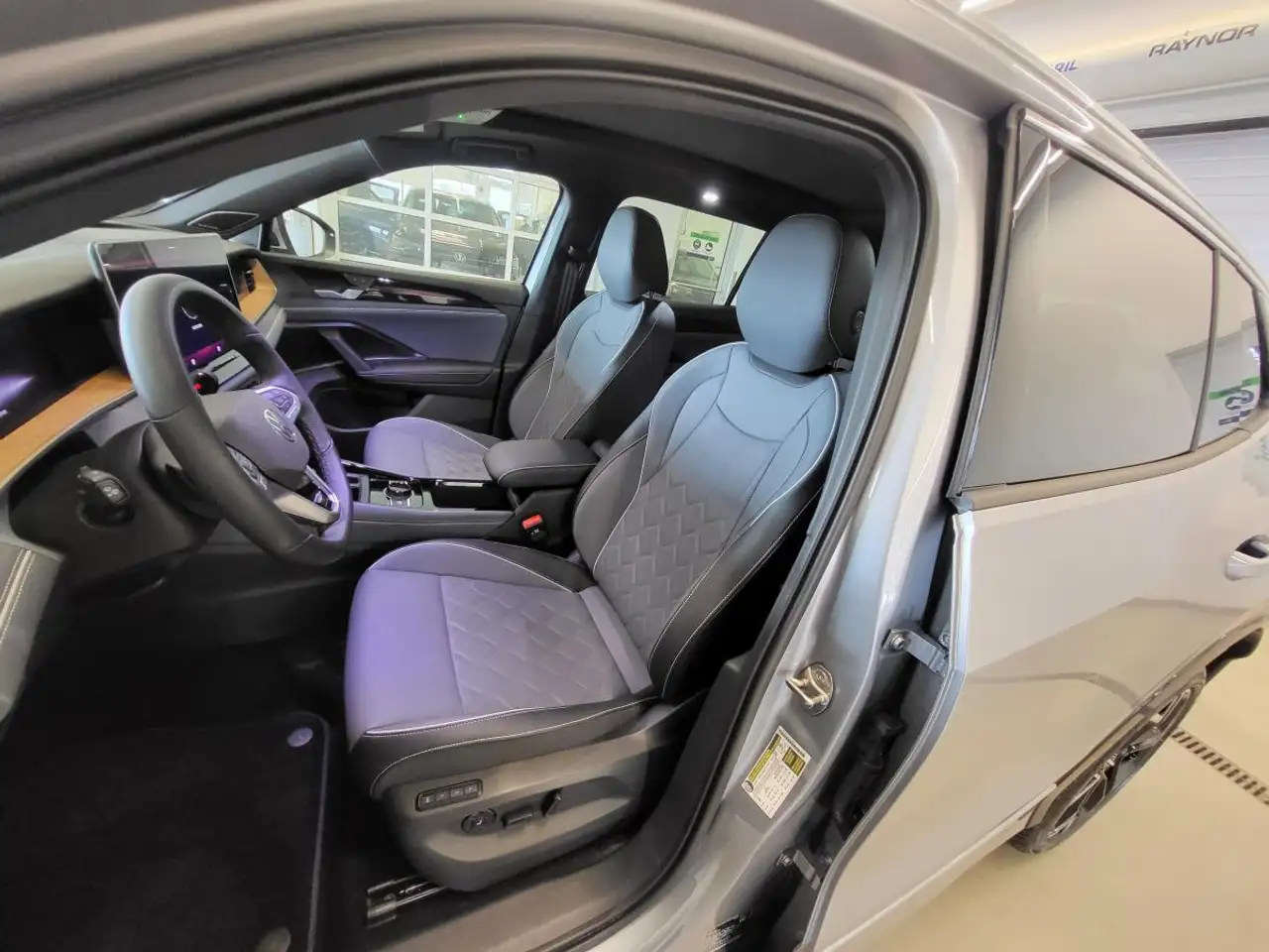 Volkswagen Tiguan снимка Volkswagen Tiguan